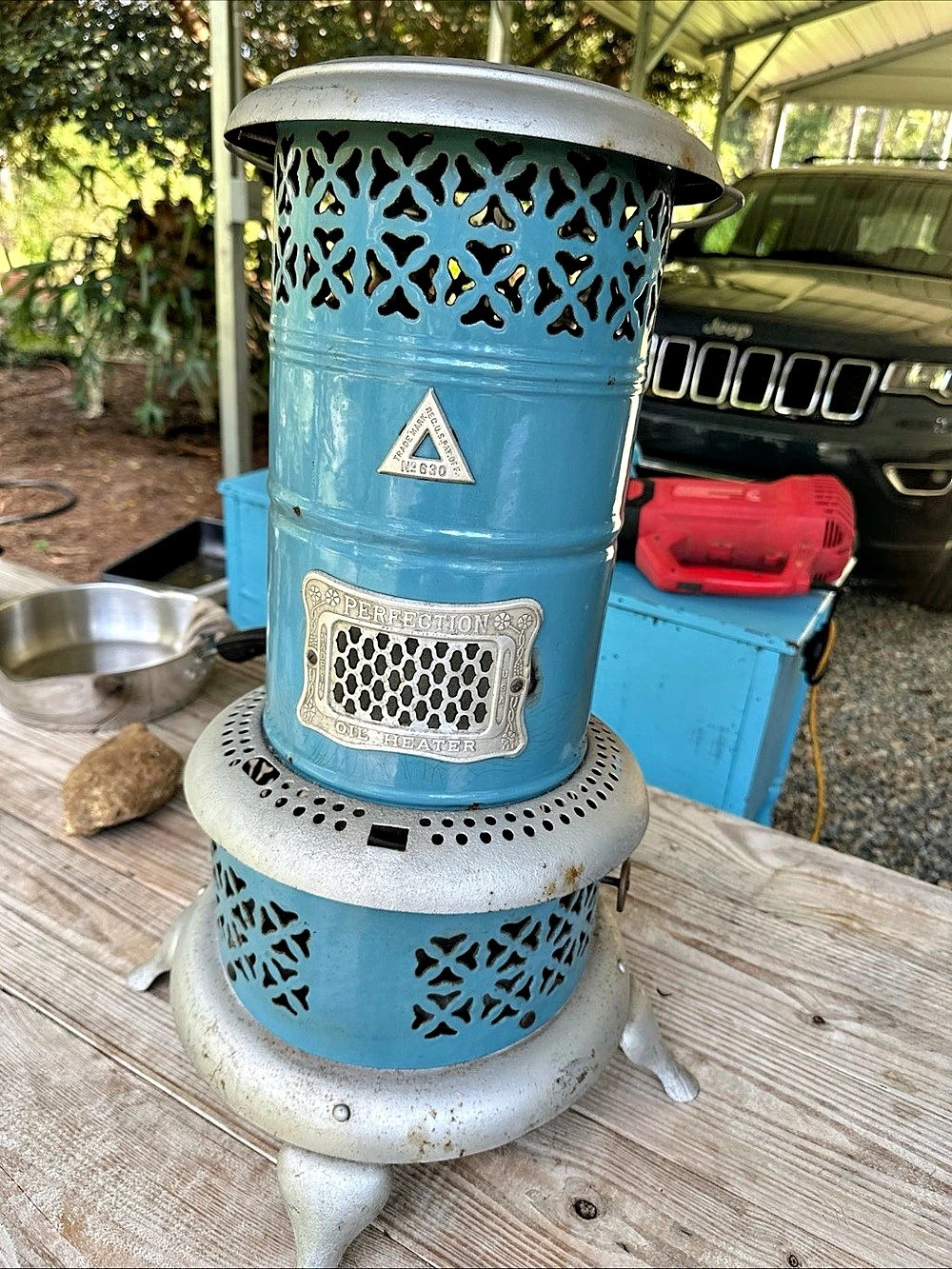 Perfection Oil Heater No. 630 Vintage Blue